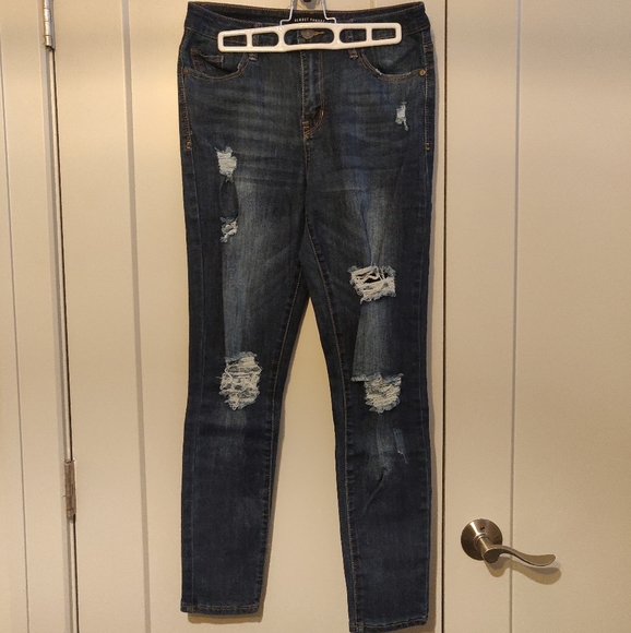 Almost Famous | Jeans | Almost Famous Ripped Skinny Jeans | Poshmark